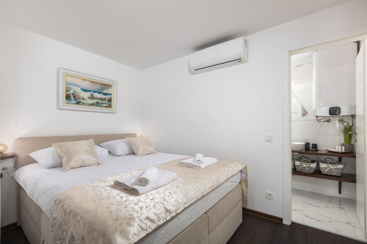 Apartments Mikulin Family Punat Ngoại thất bức ảnh