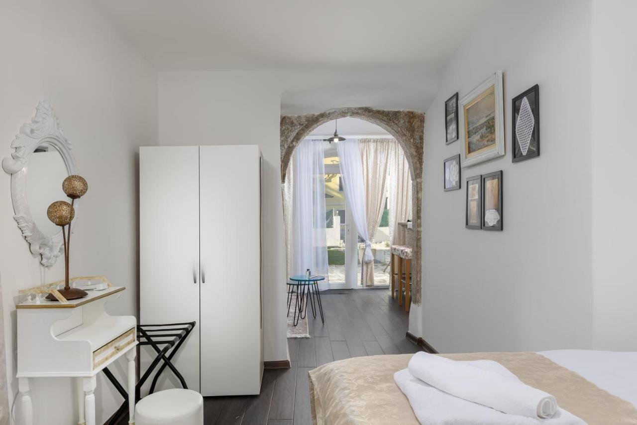 Apartments Mikulin Family Punat Ngoại thất bức ảnh